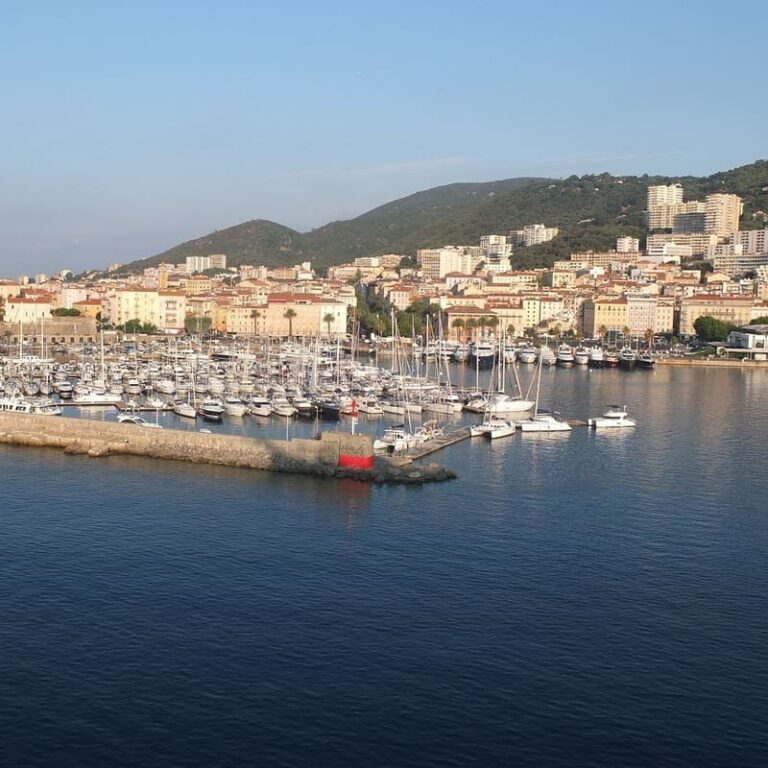 Quelle est la langue parlée en Corse Corse Passion